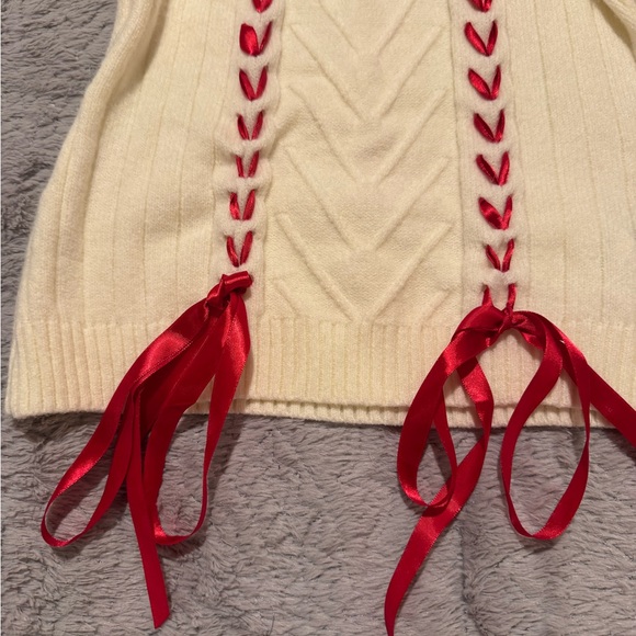 ROMWE Cream Off-the-Shoulder Sweater with Red Details - Picture 9 of 10